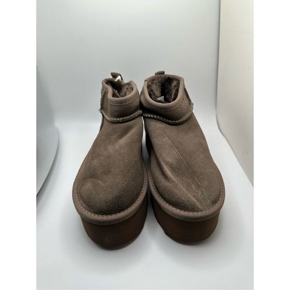 CUSHIONAIRE Women's Genuine Suede pull on platform boot +Memory Foam 6 TAUPE - Picture 2 of 7